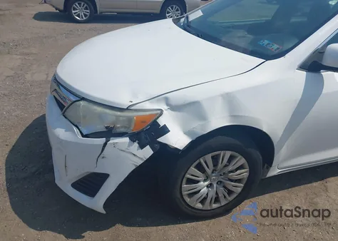 2012 Toyota Camry Le z USA, uszkodzony, nr VIN 4T1BF1FK1CU535403
